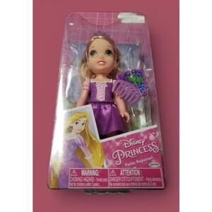 Disney Princess Petite Rapunzel Doll w/ Comb – Jakks Pacific 2019 – New Sealed